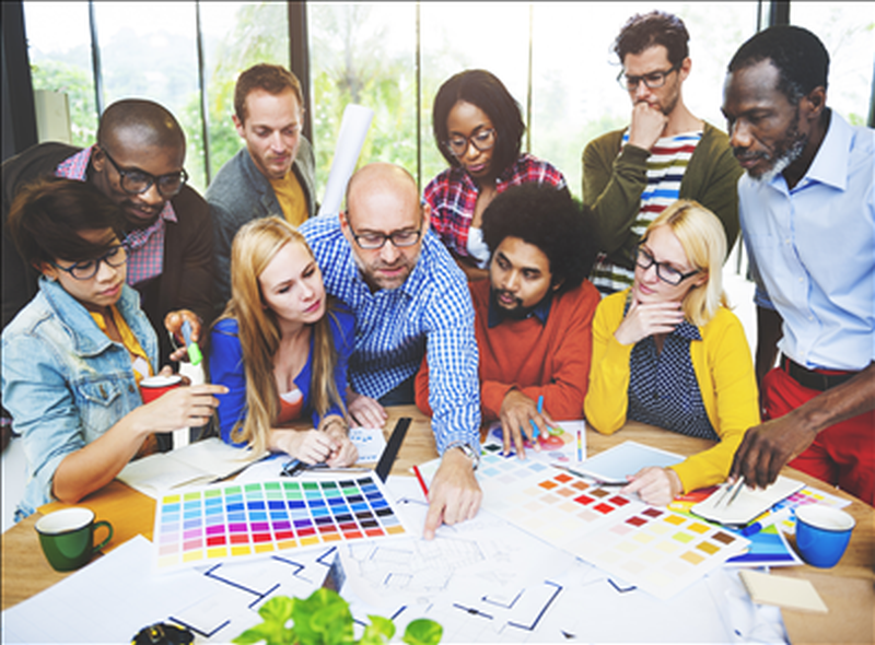 Xerox Phaser 6510 renkli yazıcı ve Xerox WorkCentre 6515 çok fonksiyonlu (MFP) renkli yazıcılar, en yeni çift taraflı yazdırma ve MFP modelinde tek geçişli tarama gibi yüksek üretkenlik seçenekleri sunuyor.