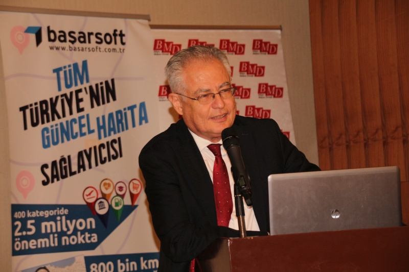 Bilişim Medyası Derneği üyeleri, 25 Mayıs’ta İstanbul’da düzenlenen etkinlikte bir araya geldi. Etkinliğe Bilgi Teknolojileri ve İletişim Kurumu Başkanı Dr. Ömer Fatih Sayan, Ulaştırma, Denizcilik ve Haberleşme Bakanlığı Müsteşar Yardımcısı Galip Zerey ve dernek üyeleriyle aileleri katıldı.