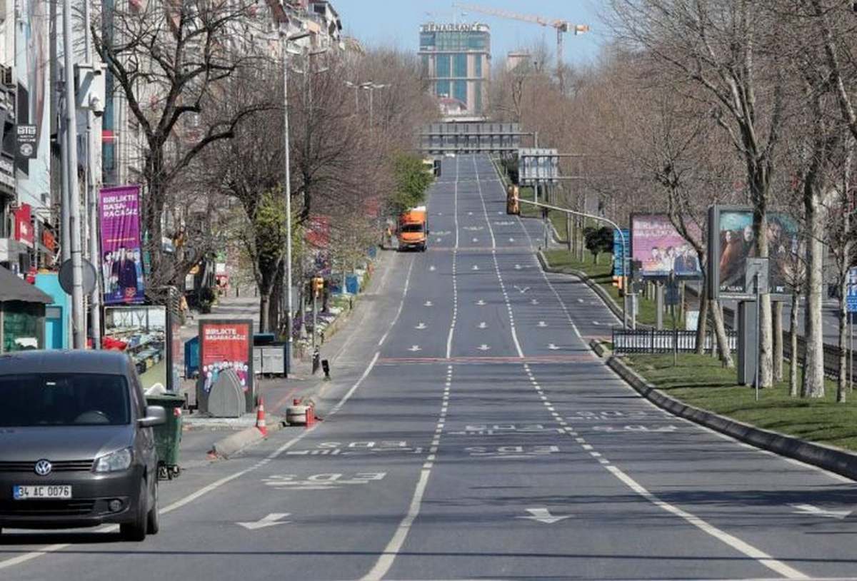 hafta sonu sokağa çıkma yasağı var mı